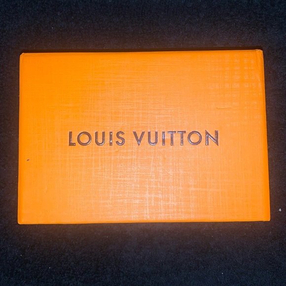 LV Chain Links Bracelet - Picture 1 of 5